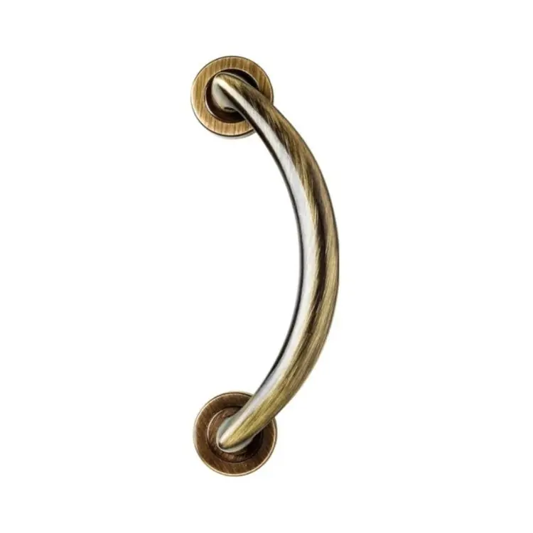 Maniglione zancato Cometa Ghidini per porta, interasse 180 mm, rosetta tonda 45 mm, Ottone finitura Graffiato Verniciato Direct Beschikbaar