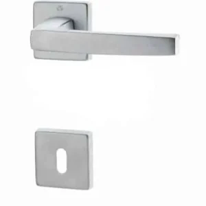 Beperkte Voorraad Maniglia Seven Q Ghidini per porta interna, rosetta e bocchetta quadra foro Patent, quadro 8 mm, Alluminio finitura Argento F1