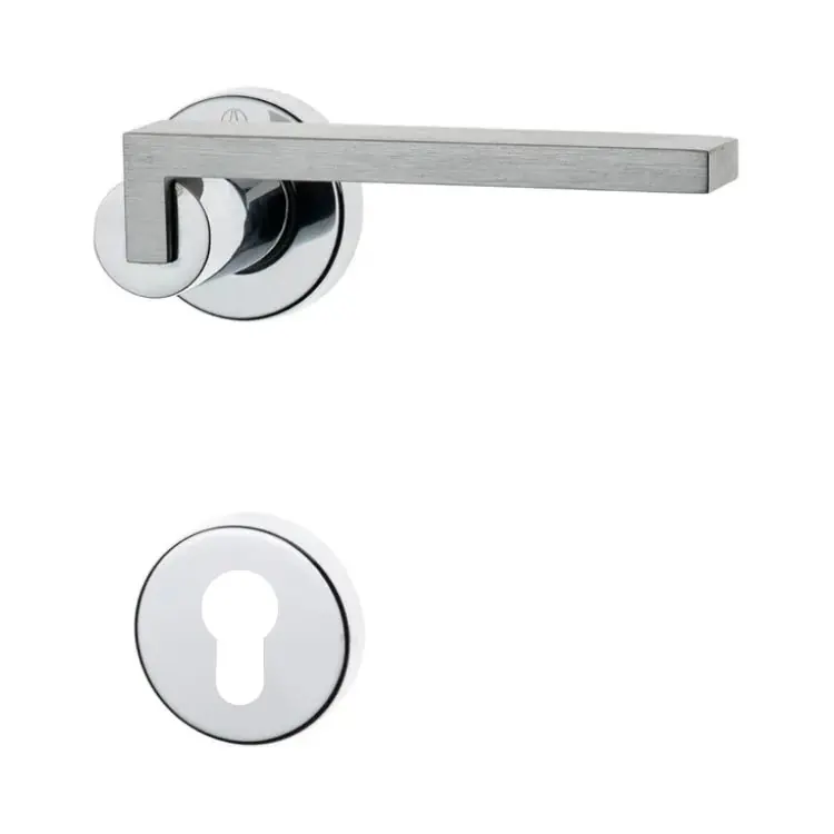 Maniglia Cartesio Ghidini per porta, rosetta e bocchetta tonda foro Yale, quadro 8 mm, Alluminio e Zalor finitura Cromo Lucido M4 e Argento F1 Beperkte Voorraad
