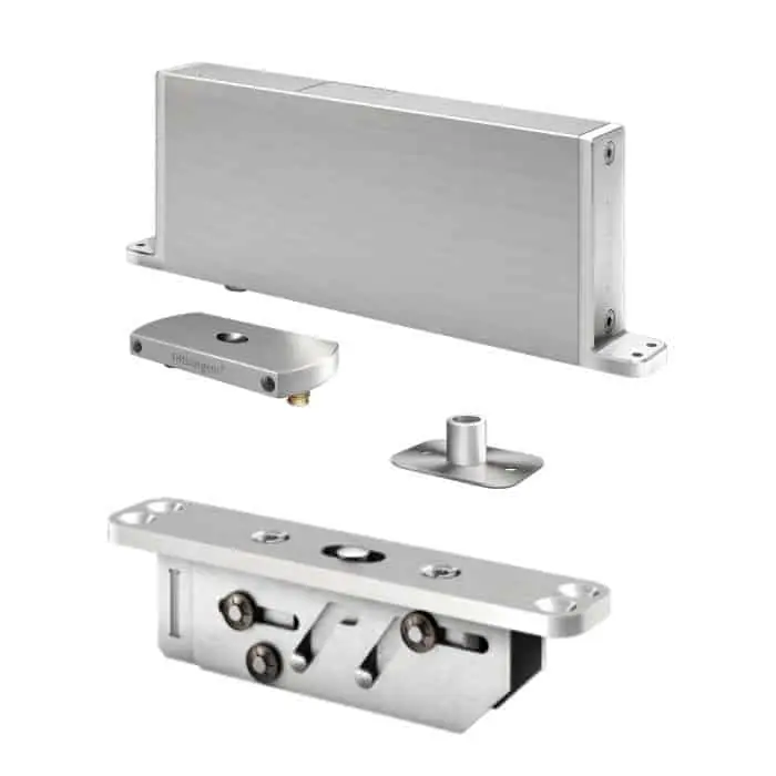 Op = Op Kit System M+70 SCAA FritsJurgens per porta a bilico pivot, con chiudiporta integrato 125 gradi, classe AA, piastra rettangolare, finitura Inox Satinato