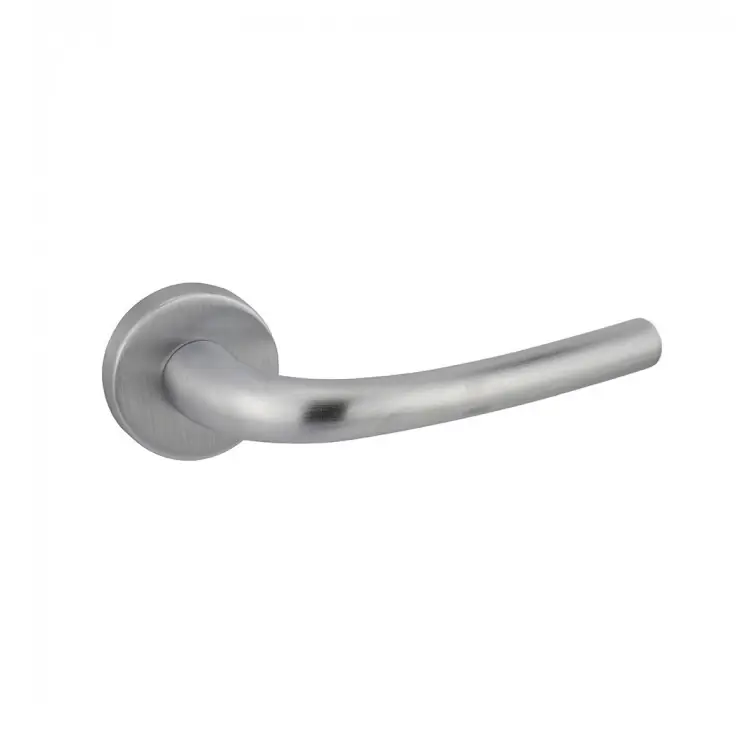 Gereduceerde Prijs Maniglia Sabina 031/416 Reguitti per porta, rosetta tonda 45x10 mm e bocchetta foro Patent, finitura Satinato Cromato