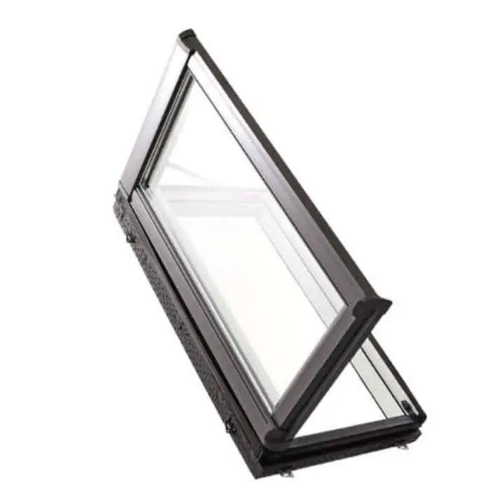 Finestra in Legno Roto Designo R3 per tetto, accesso al tetto manuale, triplo vetro 9G Comfort, telaio 78x78 cm, finitura interna Naturale Lage Prijs