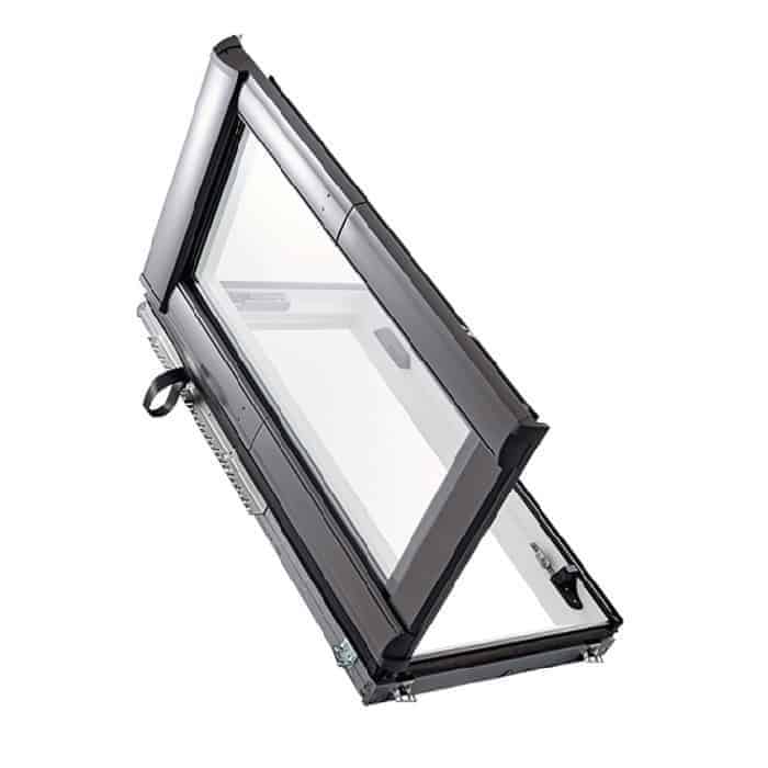 Aanbieding Finestra in Legno Roto Designo R8 per tetto, doppia apertura manuale, doppio vetro 8C Comfort, telaio 54x98 cm, finitura interna Naturale