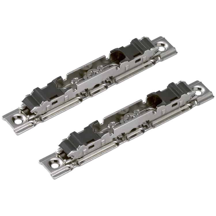Set attacco frontale 20S4200 per bracci a ribalta Aventos Blum mod. HK, HL, HS, per anta in legno o in alluminio Populair
