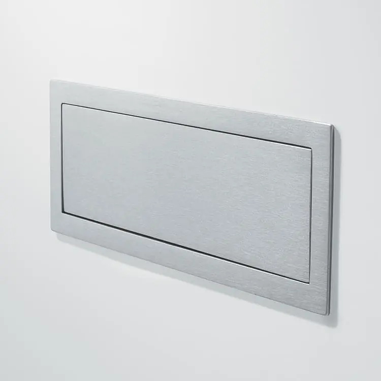 Maniglia ad incasso per mobili Confalonieri, interasse 46 mm, in metallo pressofuso e nylon, finitura Cromo Lucido Veilige Betaling