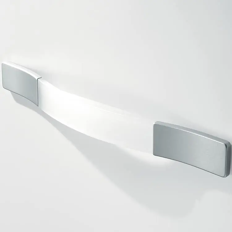 Veilige Betaling Maniglia con impugnatura trasparente in propilene per mobili Confalonieri, interasse 224 mm, lunghezza 20 mm, in metallo pressofuso
