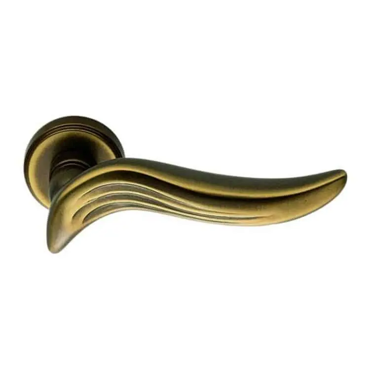 Flitsaanbieding Maniglia per porta Colombo Design serie Piuma, con rosetta foro Normale, finitura Bronzo