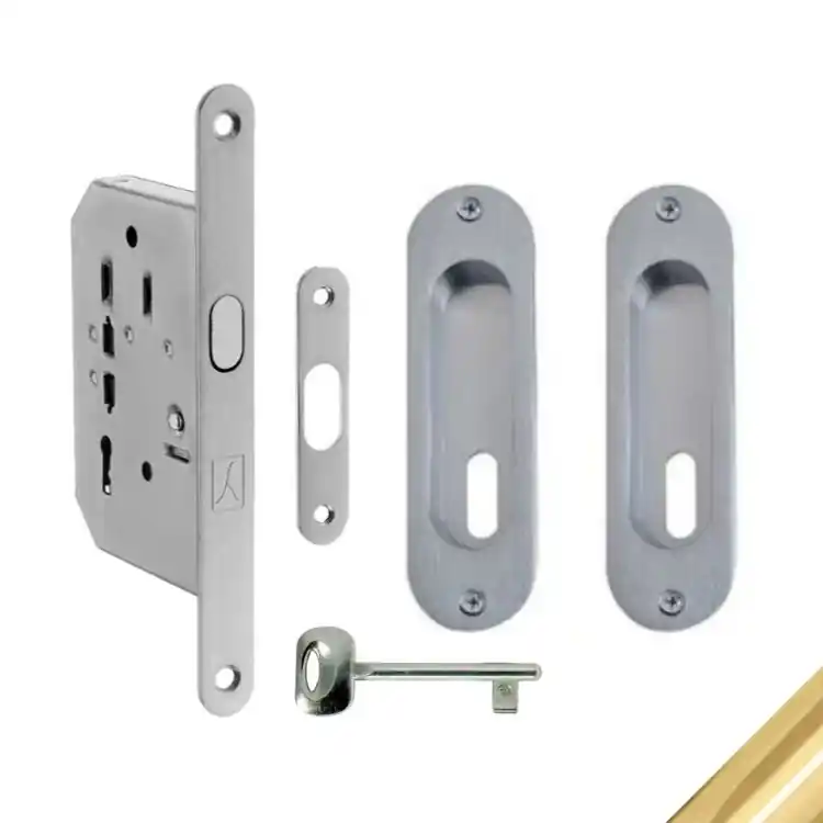 Merkproduct Kit classico ovale B3C Bonaiti con serratura gancio, per porta scorrevole, entrata 50 mm, colore Cromato Satinato