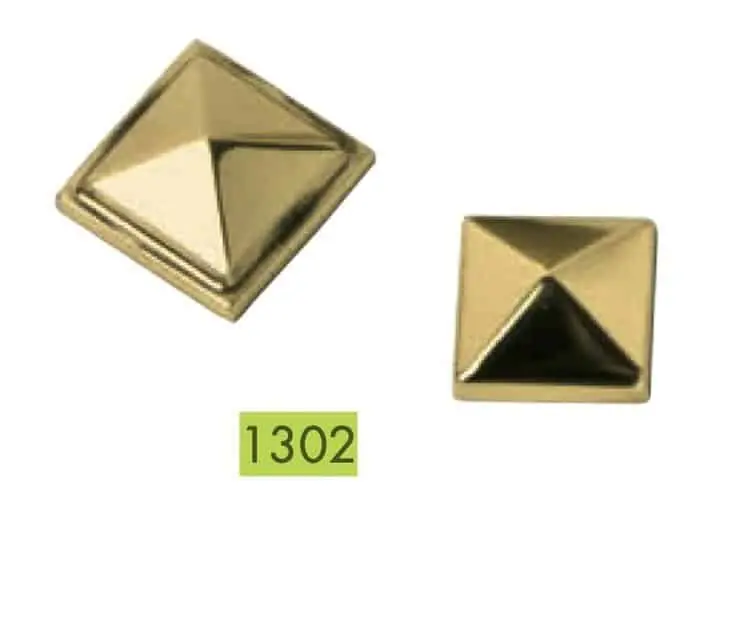 Bestel Nu Borchia quadrata Bal con filetto 5 MA, misura 40x40 mm, finitura Ottone Lucido Verniciato