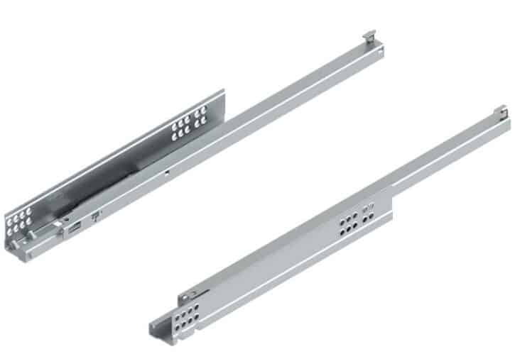 Gratis Retour Guida scorrevole 550H6500.03 Blum TANDEM Plus, estrazione parziale, portata 30 kg, lunghezza 650 mm, finitura Zincato