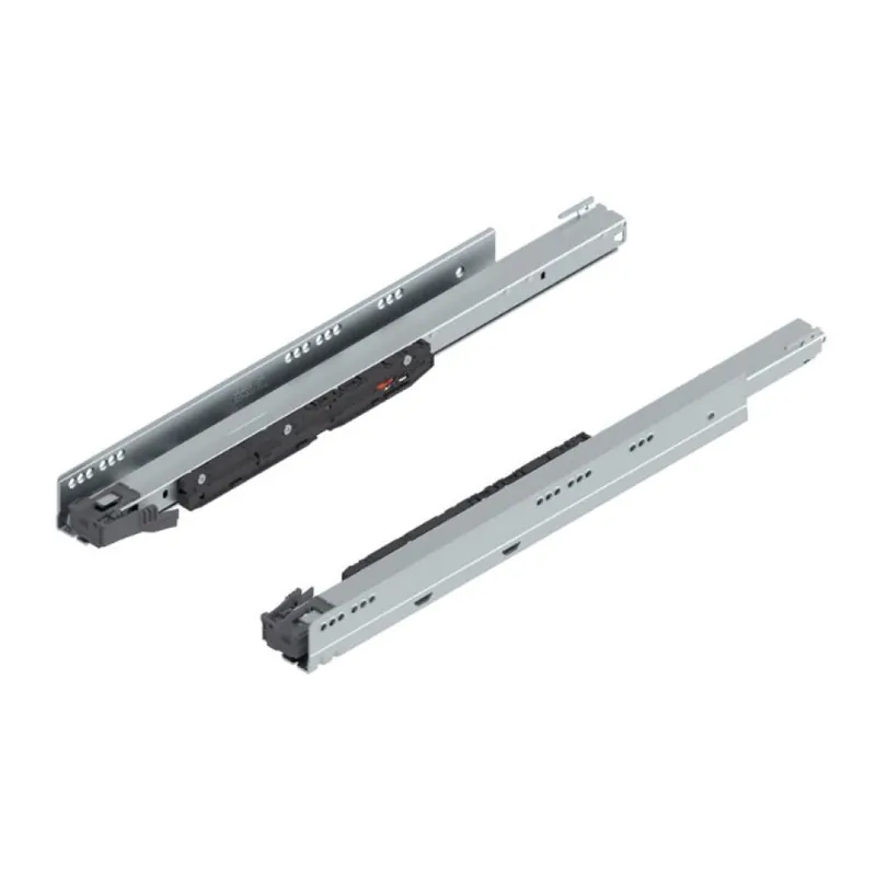 Betrouwbaar Guida scorrevole Legrabox Blumotion Blum 753.6501S per cassetto metallico, lunghezza 650 mm, estrazione totale, portata 70 kg, Acciaio finitura Zincato