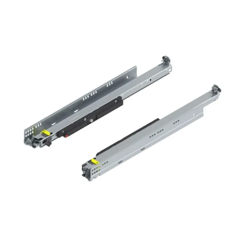 Guida scorrevole Movento Tip-On Blum 766H6000T per cassetto, lunghezza 600 mm, estrazione totale, portata 70 kg, Acciaio finitura Zincato Uitverkoop