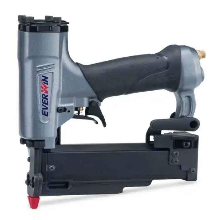 Exclusieve Aanbieding Fissatrice P635B Everwin, per minigroppini fino a 35 mm, pressione 70-120 psi, capacità 100 chiodi