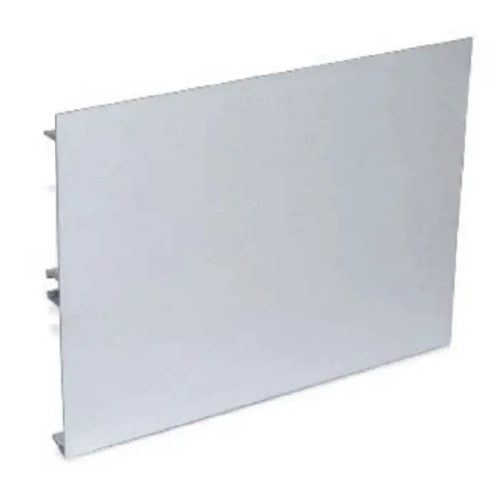 Zoccolo Noline 81267 Emuca in alluminio, altezza 100 mm, lunghezza 235 cm, finitura Anodizzato Satinato Meest Verkocht