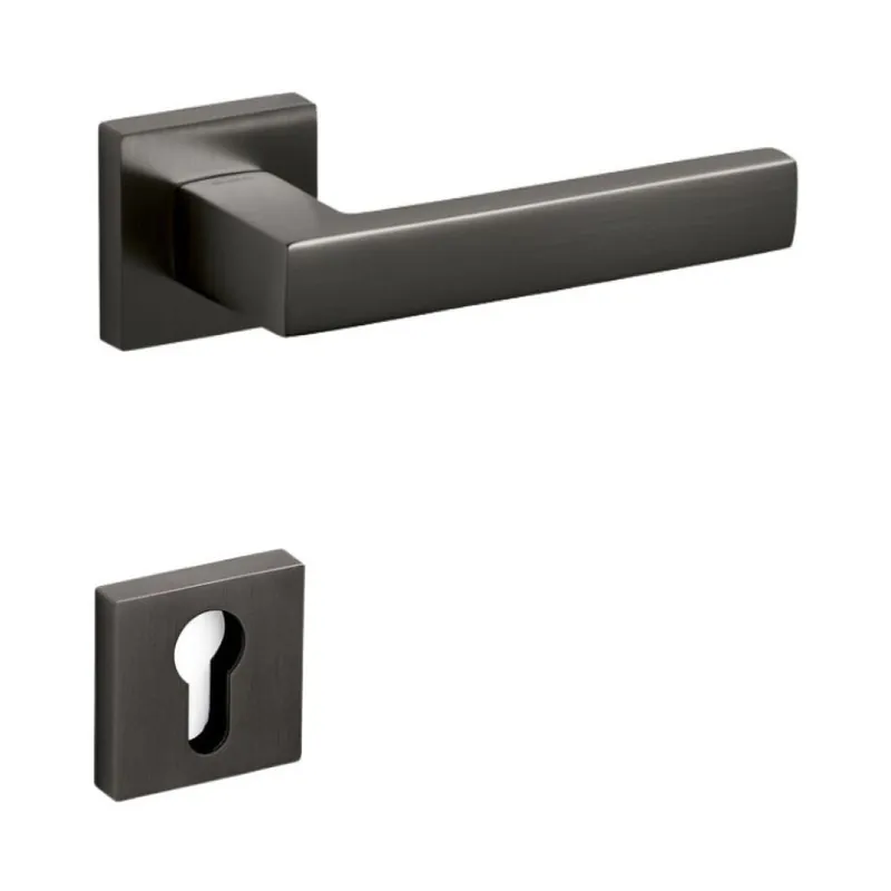 Alleen Vandaag Maniglia Planet Q Olivari per porta, rosetta e bocchetta quadra 47x10 mm, foro Yale, Ottone finitura SuperAntracite Satinato