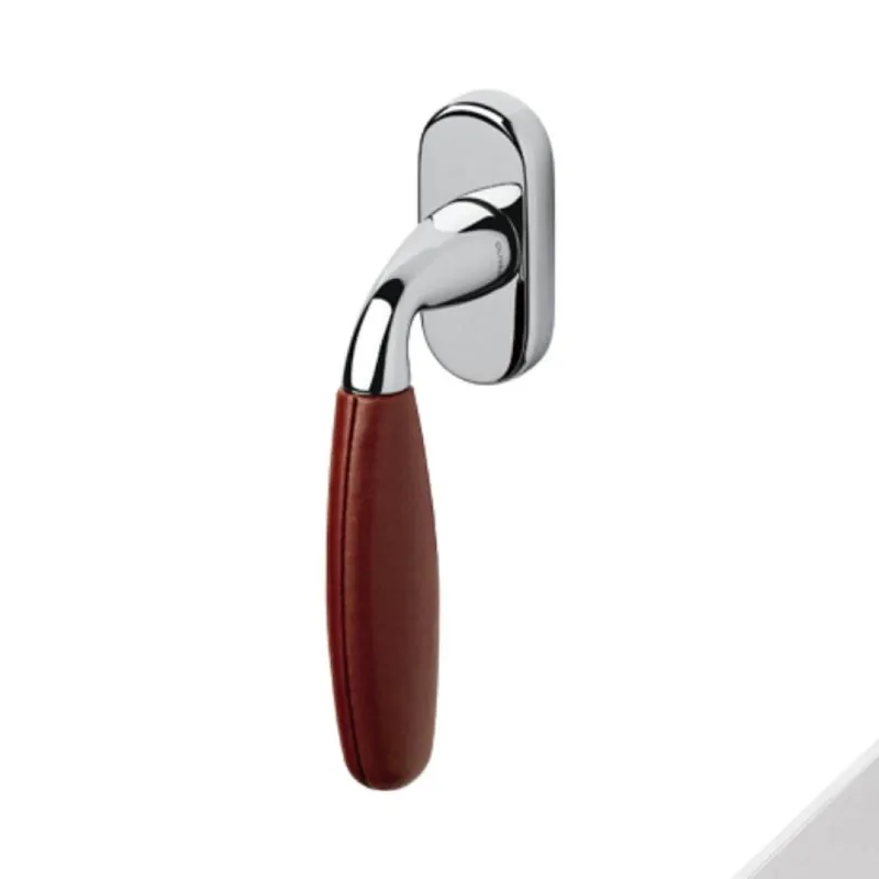 Maniglia martellina Dk Club Olivari per serramento, lunghezza quadro 7x42 mm, Ottone finitura SuperNichel Satinato, Pelle Marrone Fabrieksprijs