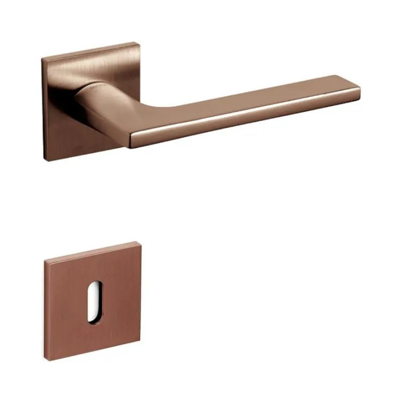 Hete Deal Maniglia Lotus Q Olivari per porta, rosetta e bocchetta bassa quadra 51x5 mm, foro Patent, Ottone finitura SuperRame Satinato