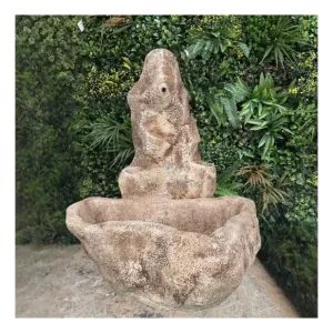 Fontana Giardino Calcestruzzo Senza Rubinetto L.78xP.80xH.95 Cm Modello Pietra Beperkte Voorraad