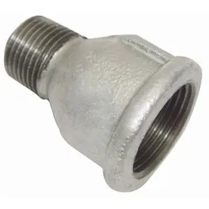 Raccordo manicotto riduzione FM zincato ghisa 1 1/2”x1 1/4” Favoriet